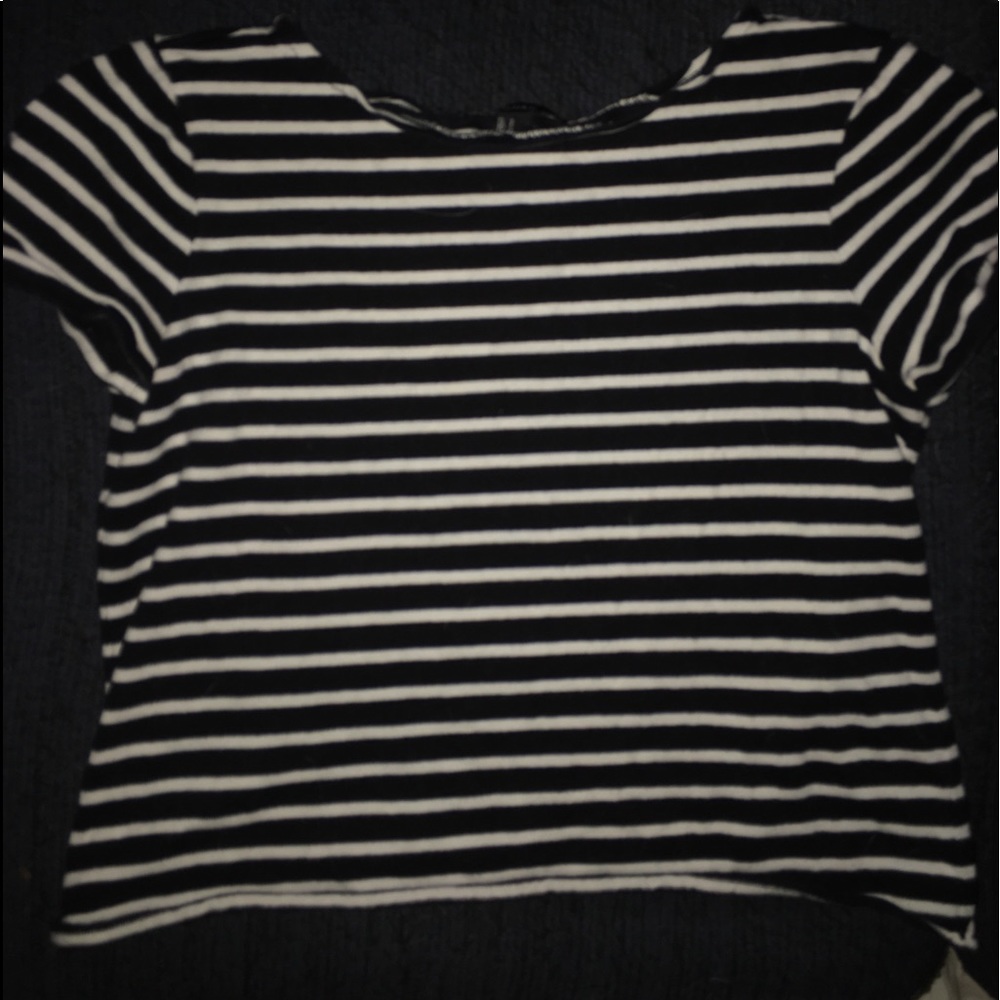 Forever 21 black and white striped crop top